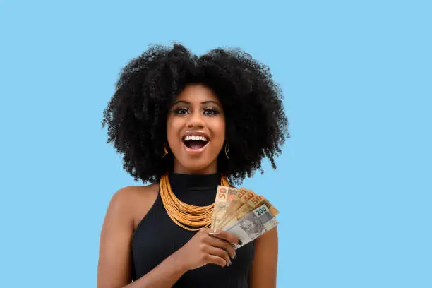 Find Cash Near Me in Lagos, Nigeria: The Easiest Way with Avivpay